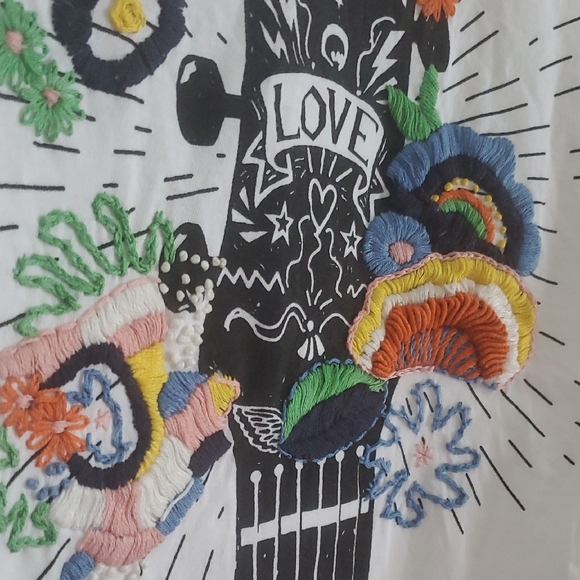 Embroidered Guitar Tee By Cream - Picture 3 of 9